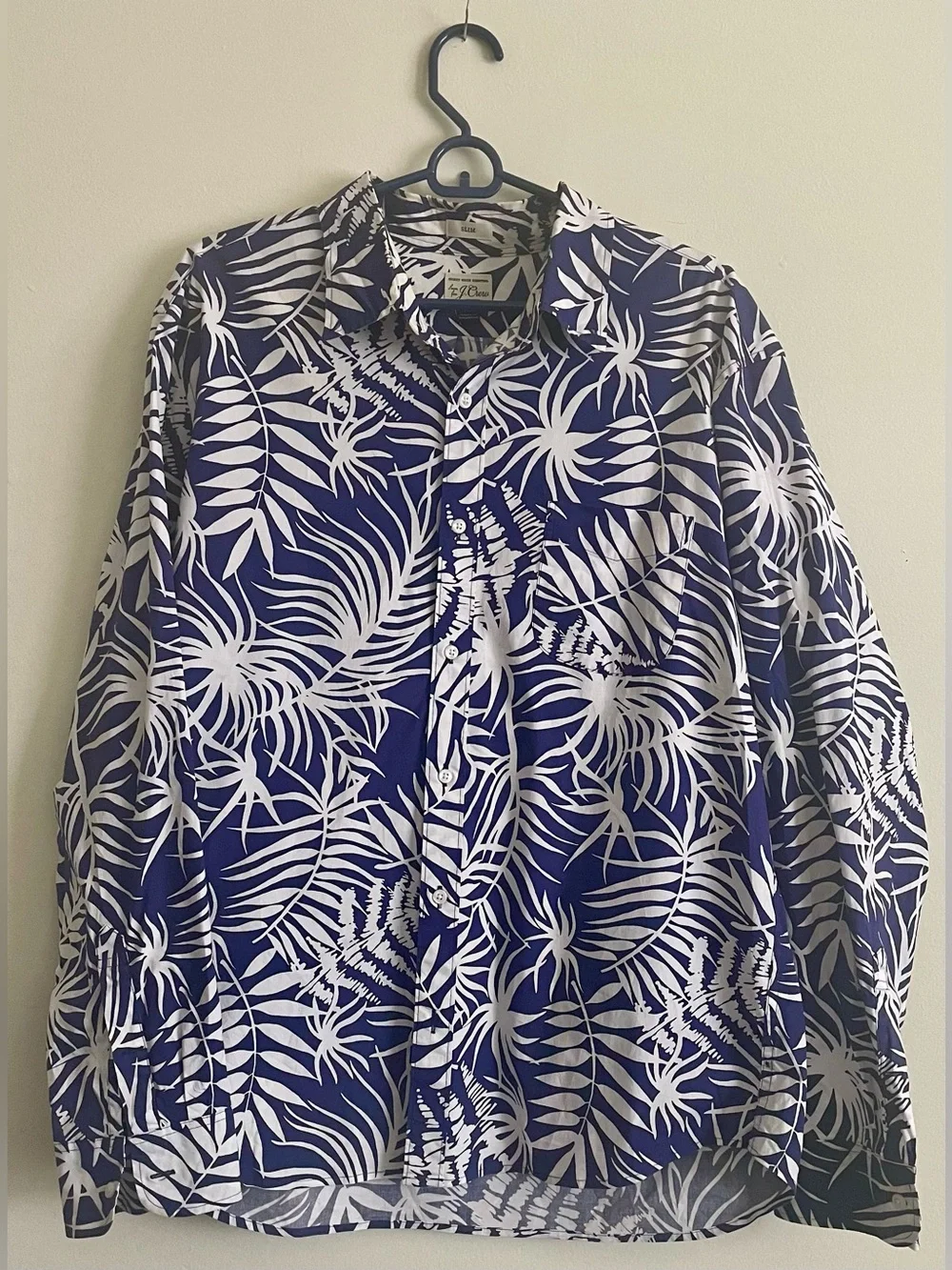 🌴 J. Crew Navy & White Tropical Leaf Button-Down Shirt 🌴